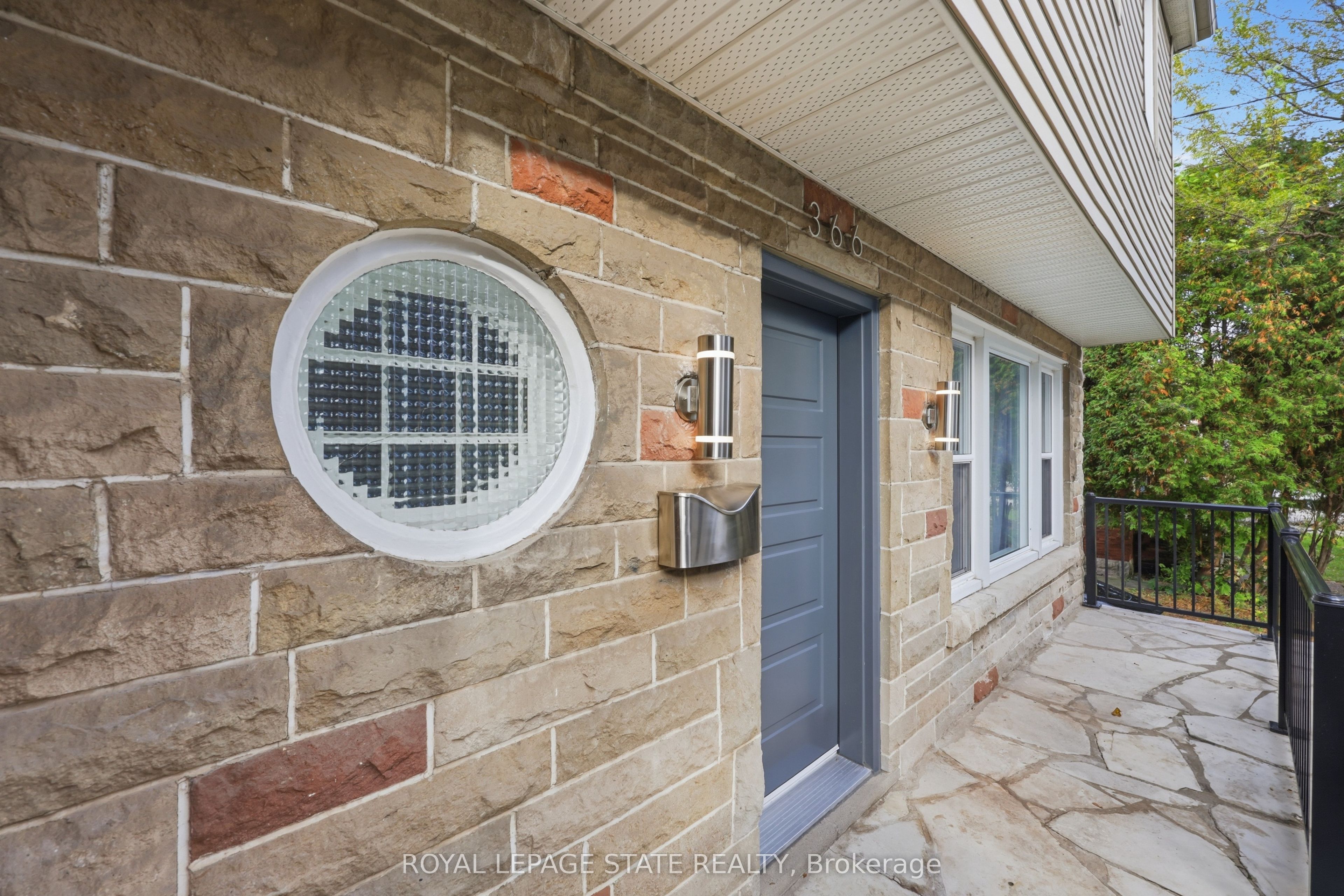366 Aberdeen Avenue Property Photo 5