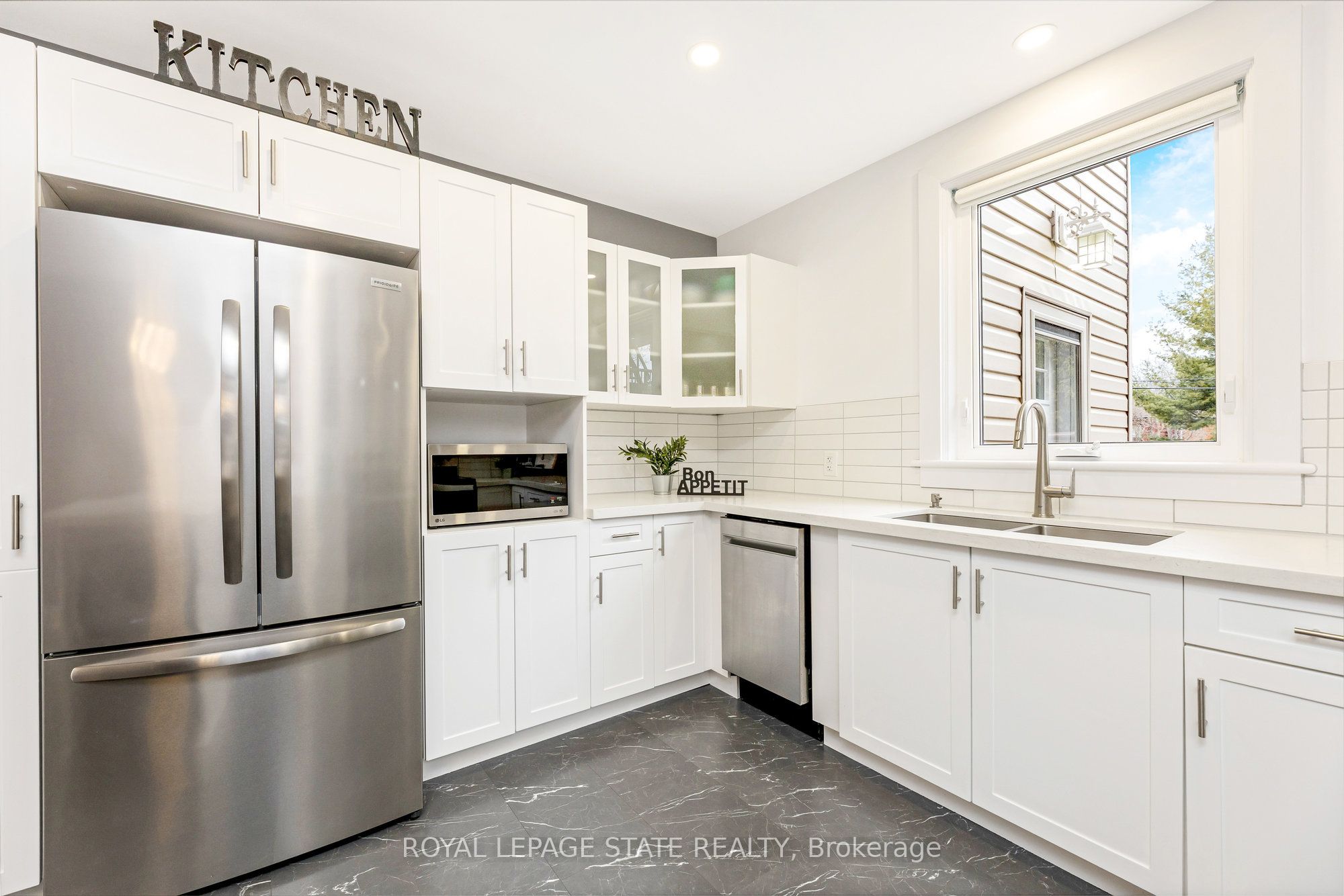 366 Aberdeen Avenue Property Photo 17
