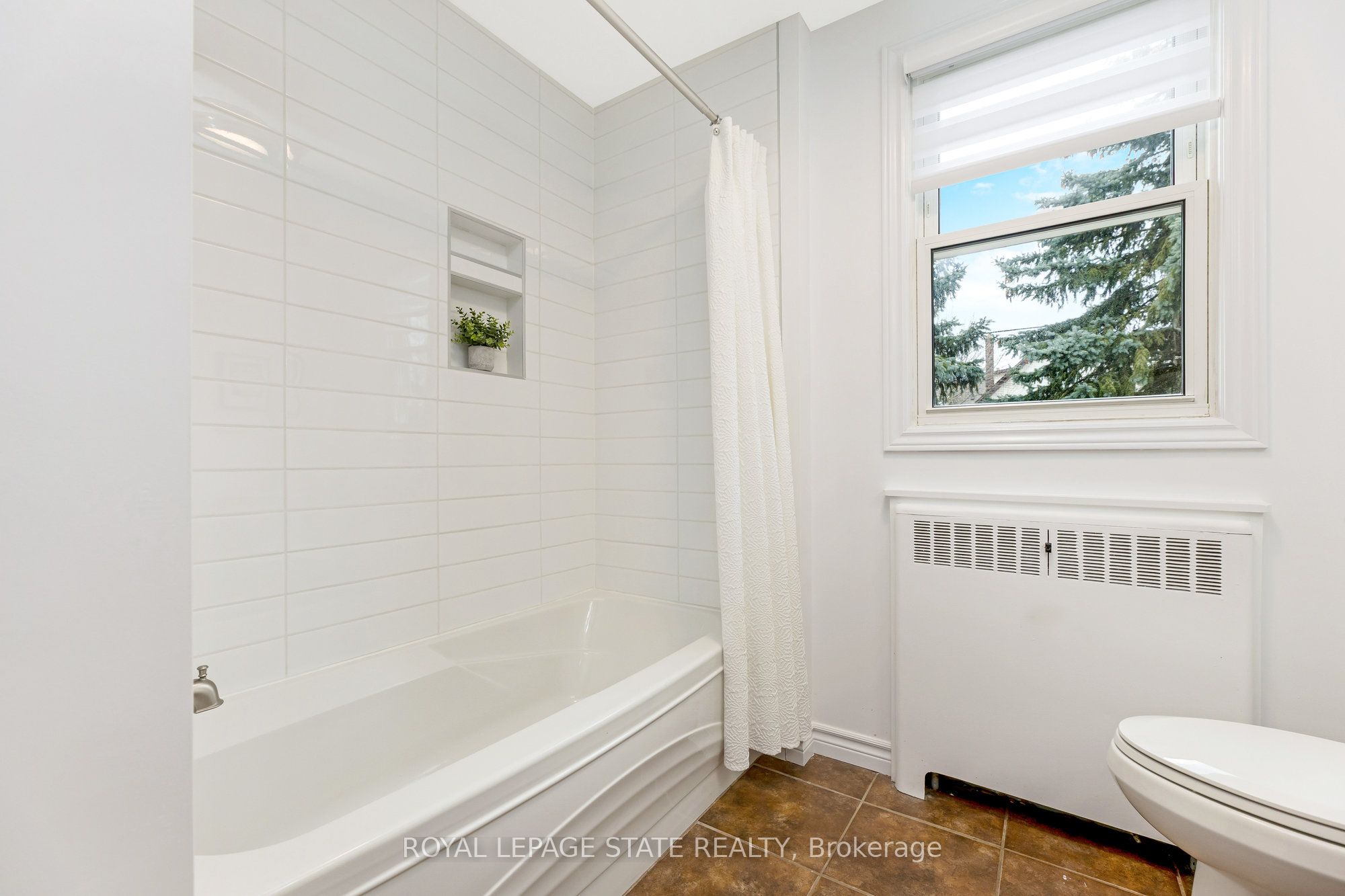 366 Aberdeen Avenue Property Photo 32