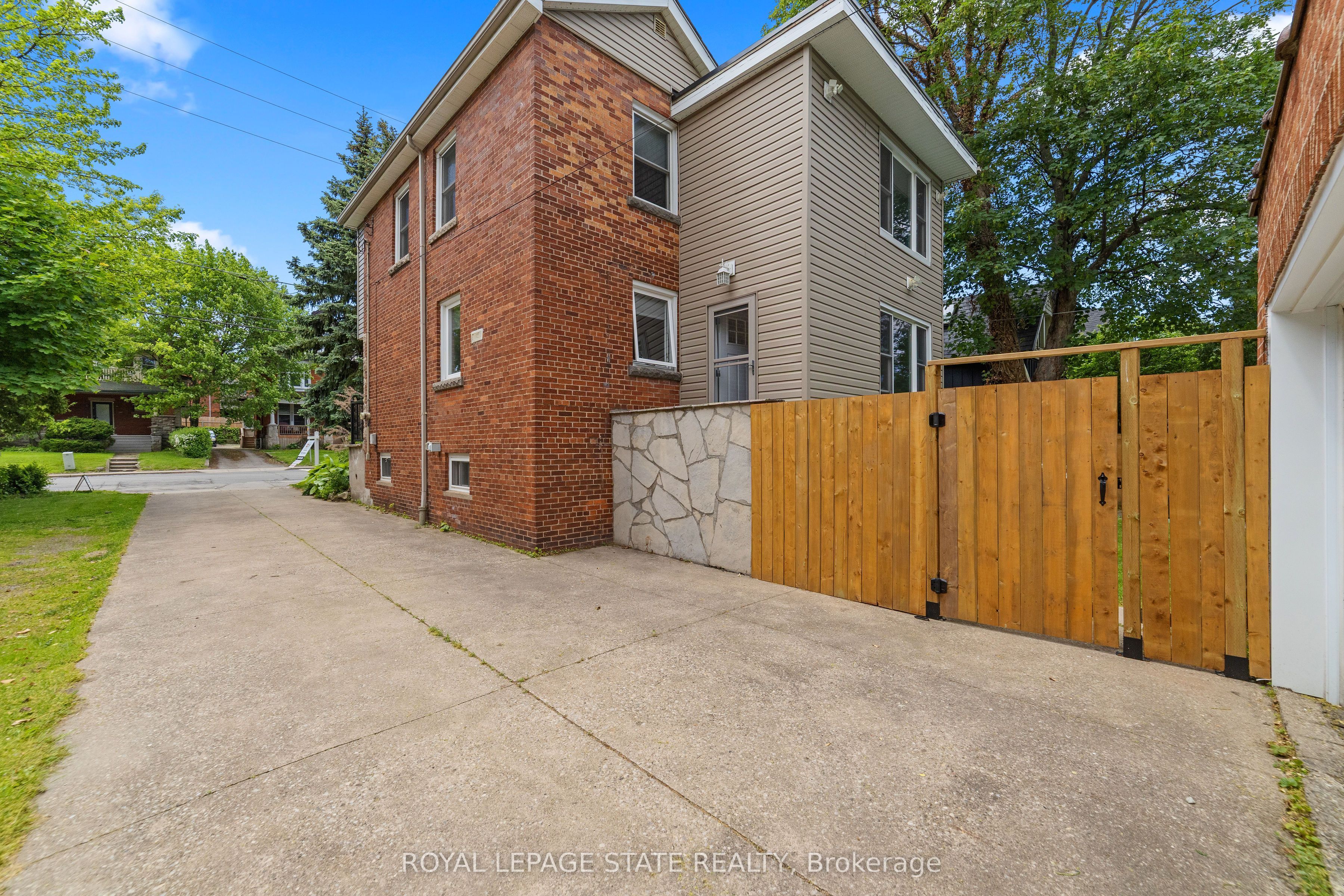 366 Aberdeen Avenue Property Photo 40