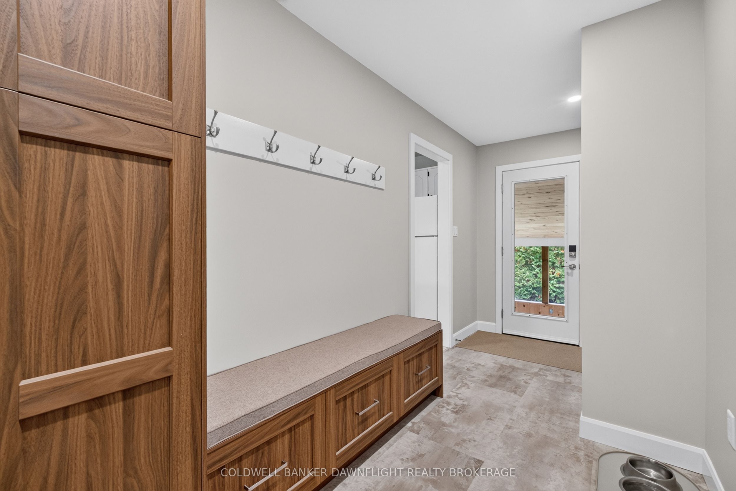 368 Station Street Property Photo 27
