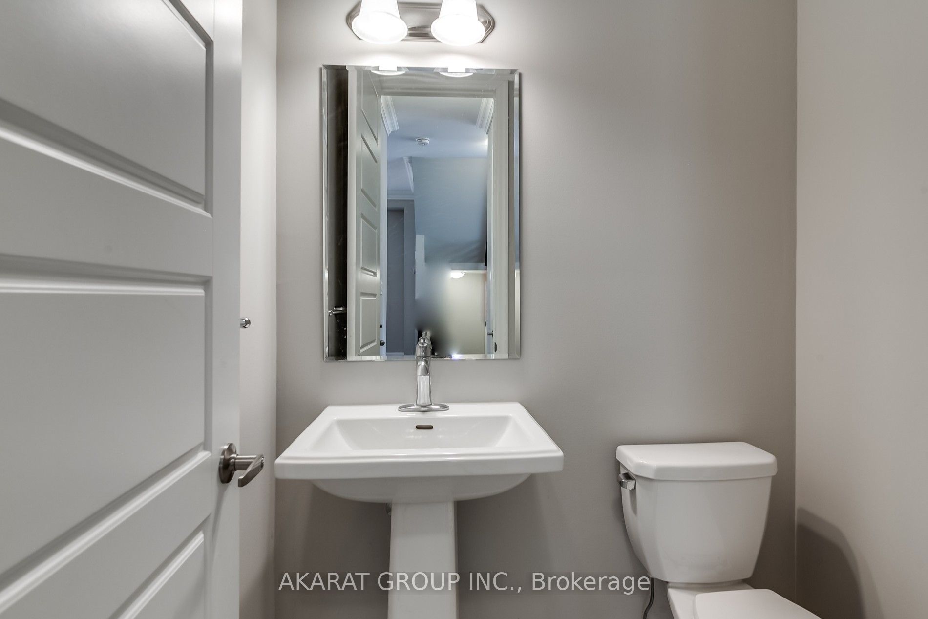 31 Pickett Place Property Photo 20