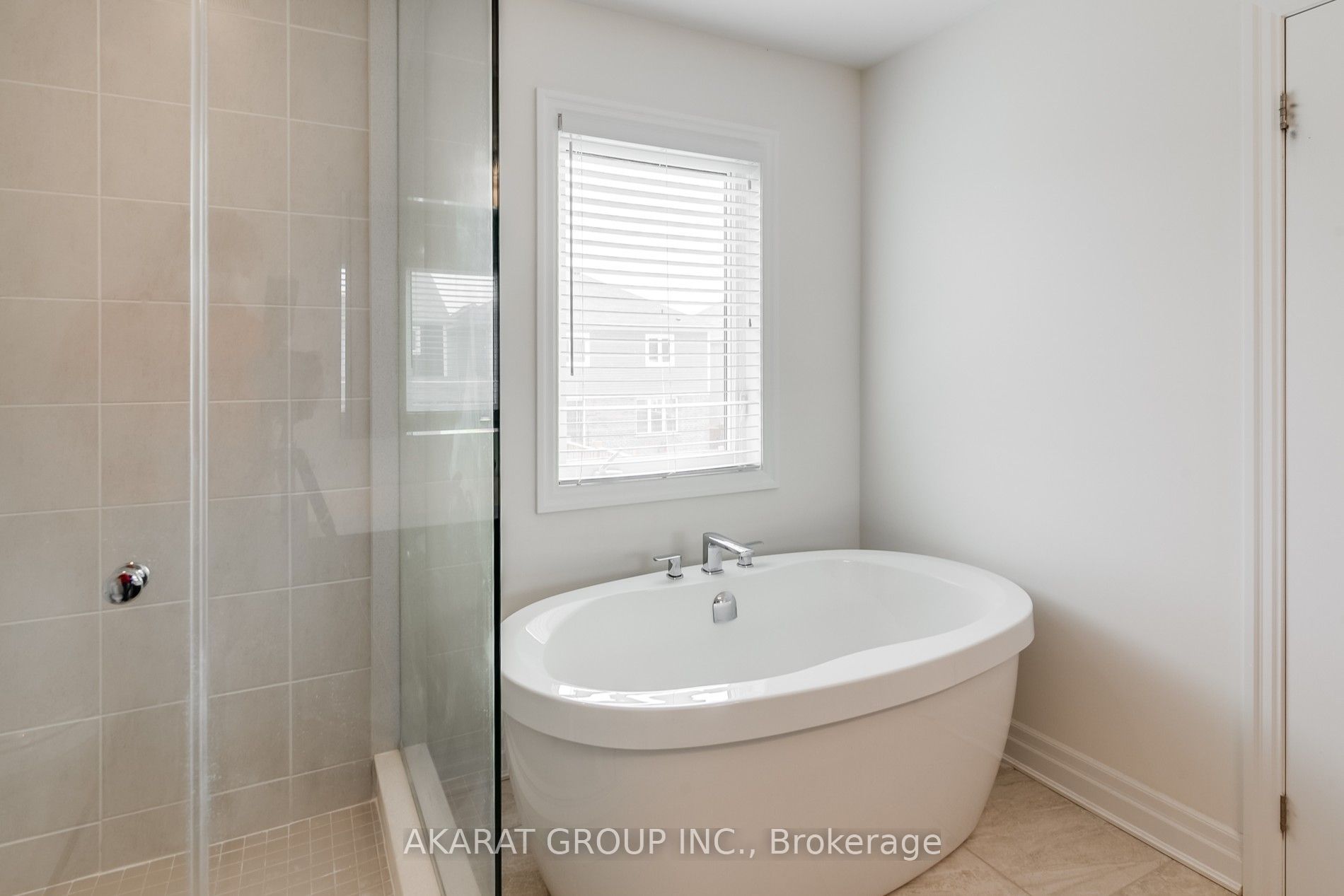 31 Pickett Place Property Photo 27