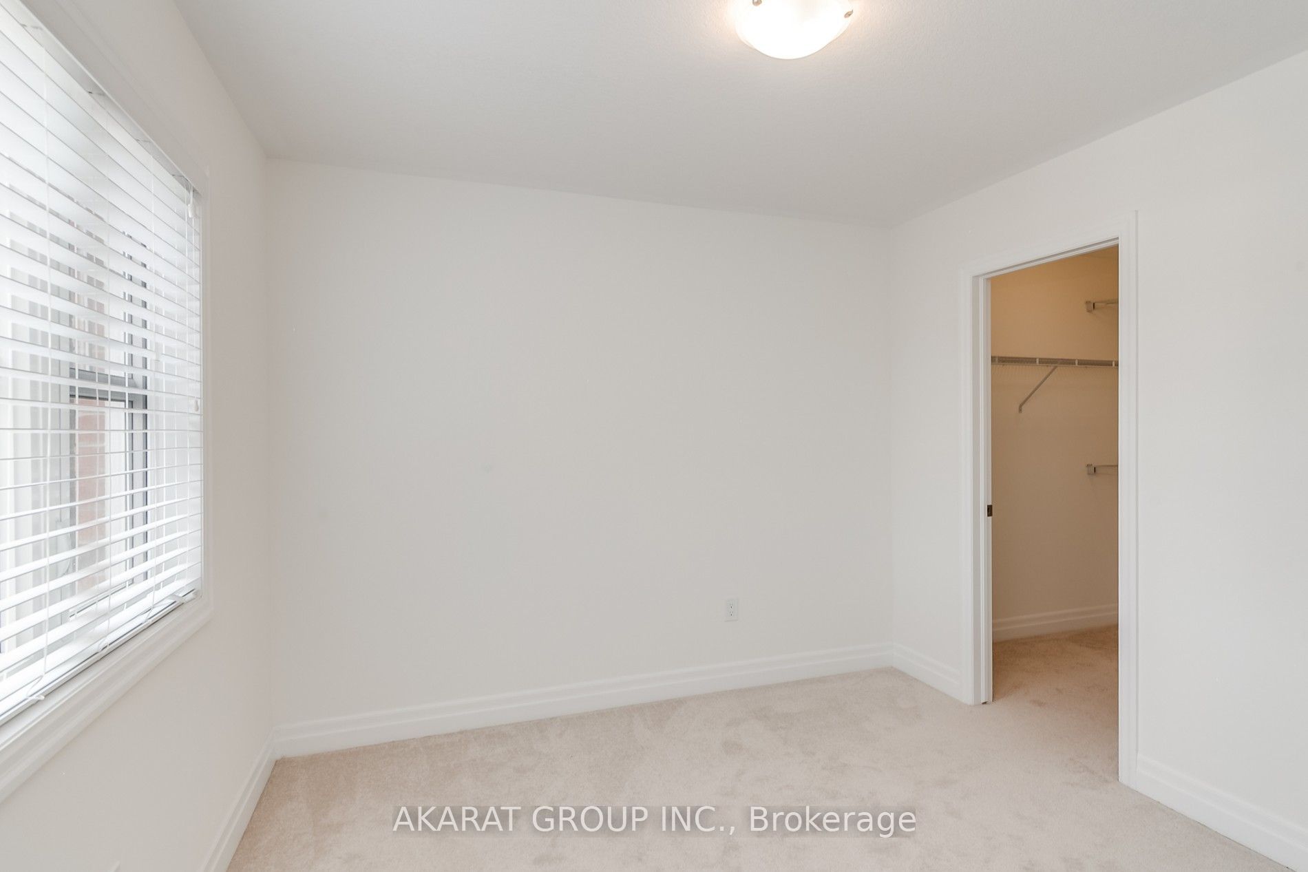 31 Pickett Place Property Photo 28
