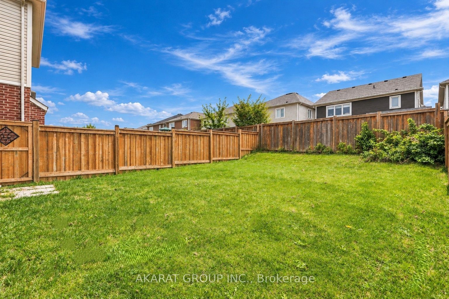 31 Pickett Place Property Photo 42