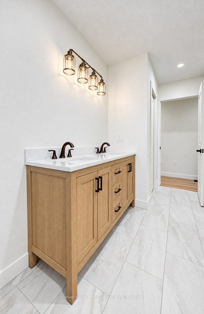 15 George Street Property Photo 16
