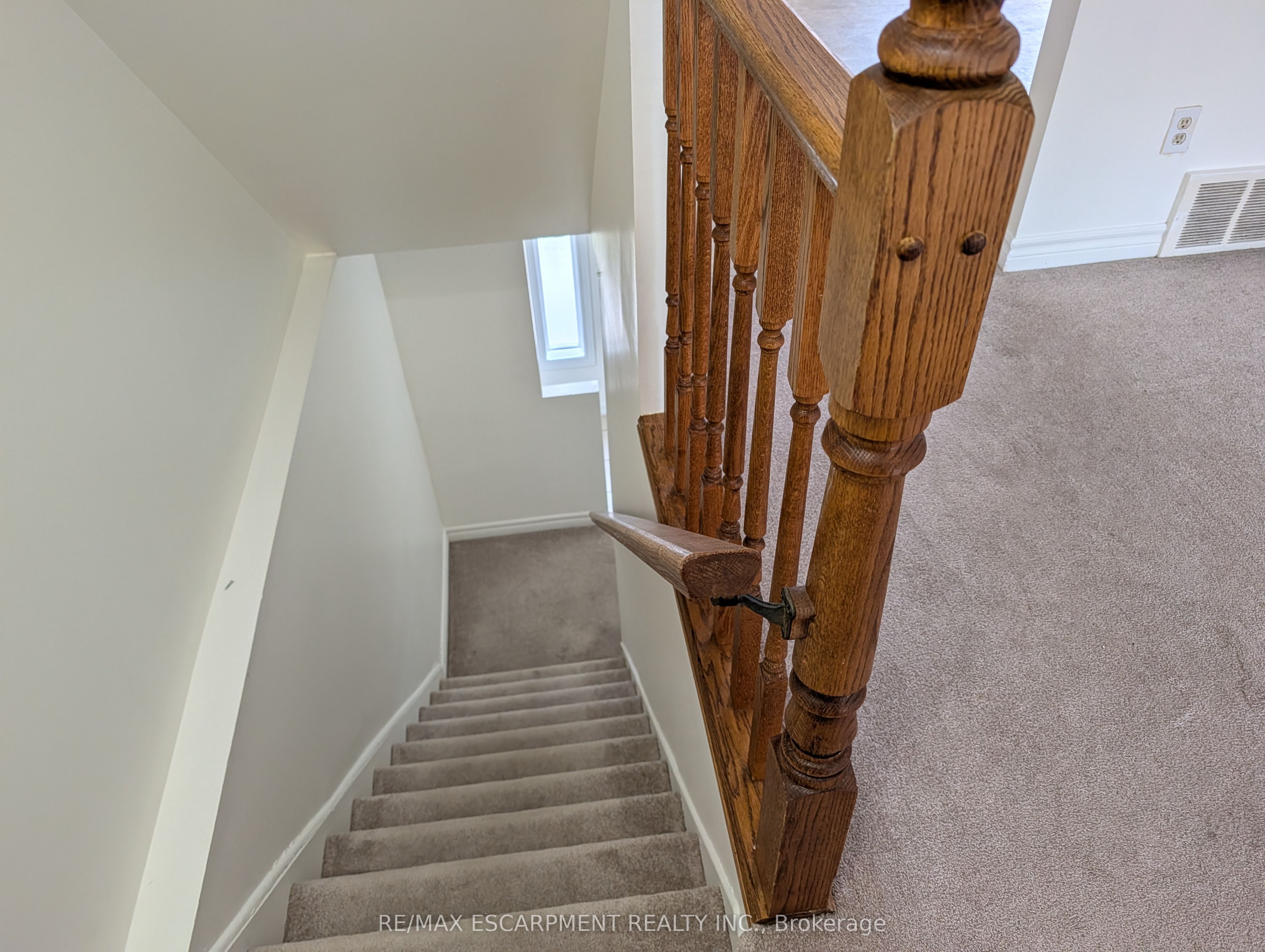 145 Rice Avenue 70 Property Photo 5