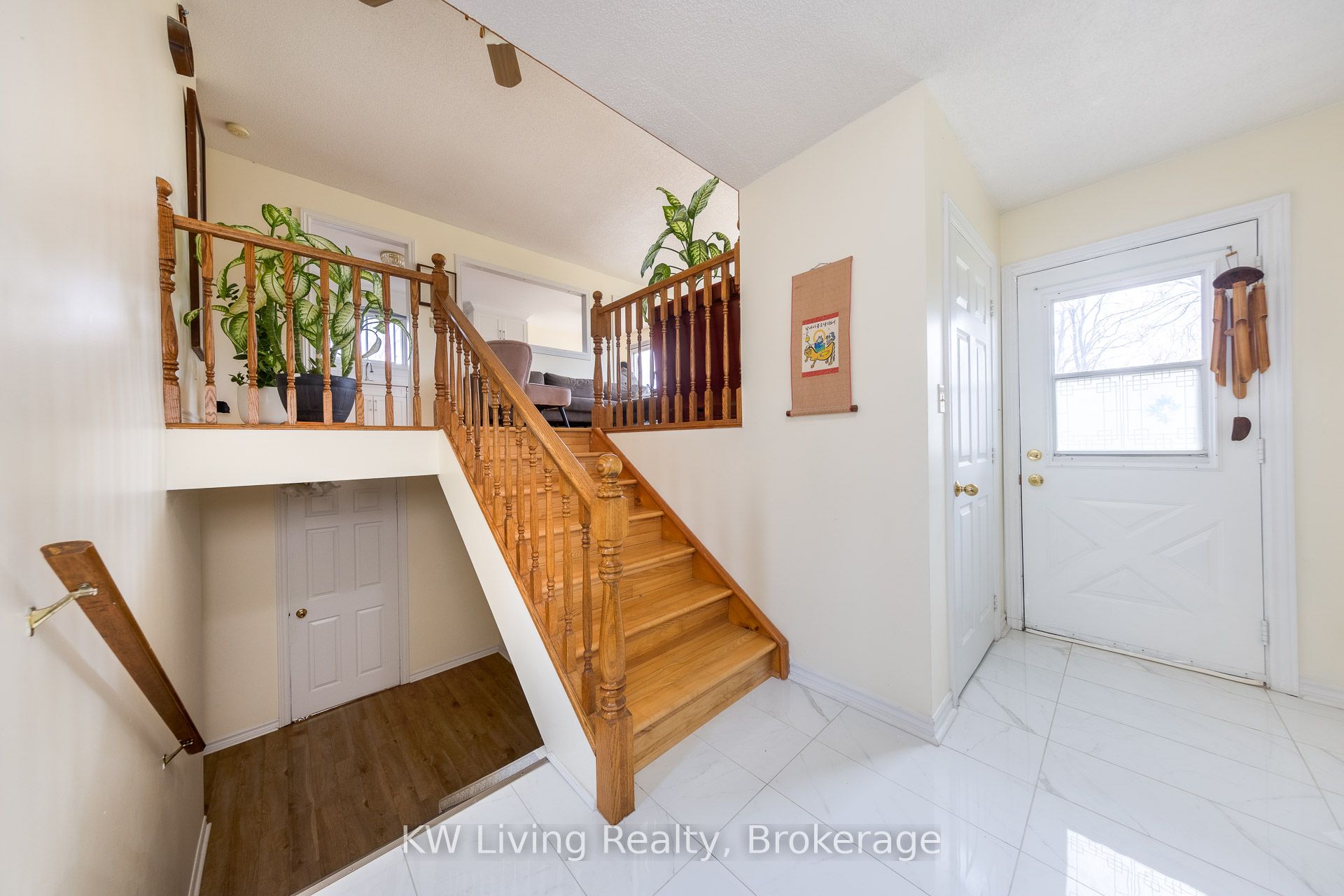 833 Fairbairn Street Property Photo 4