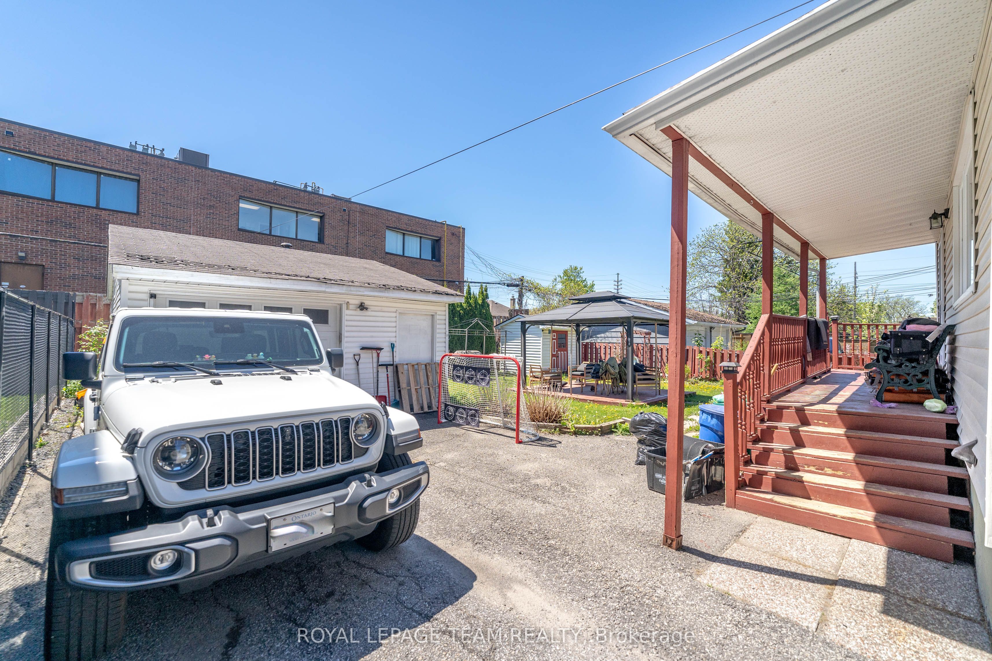 464 Mutual Street Property Photo 4