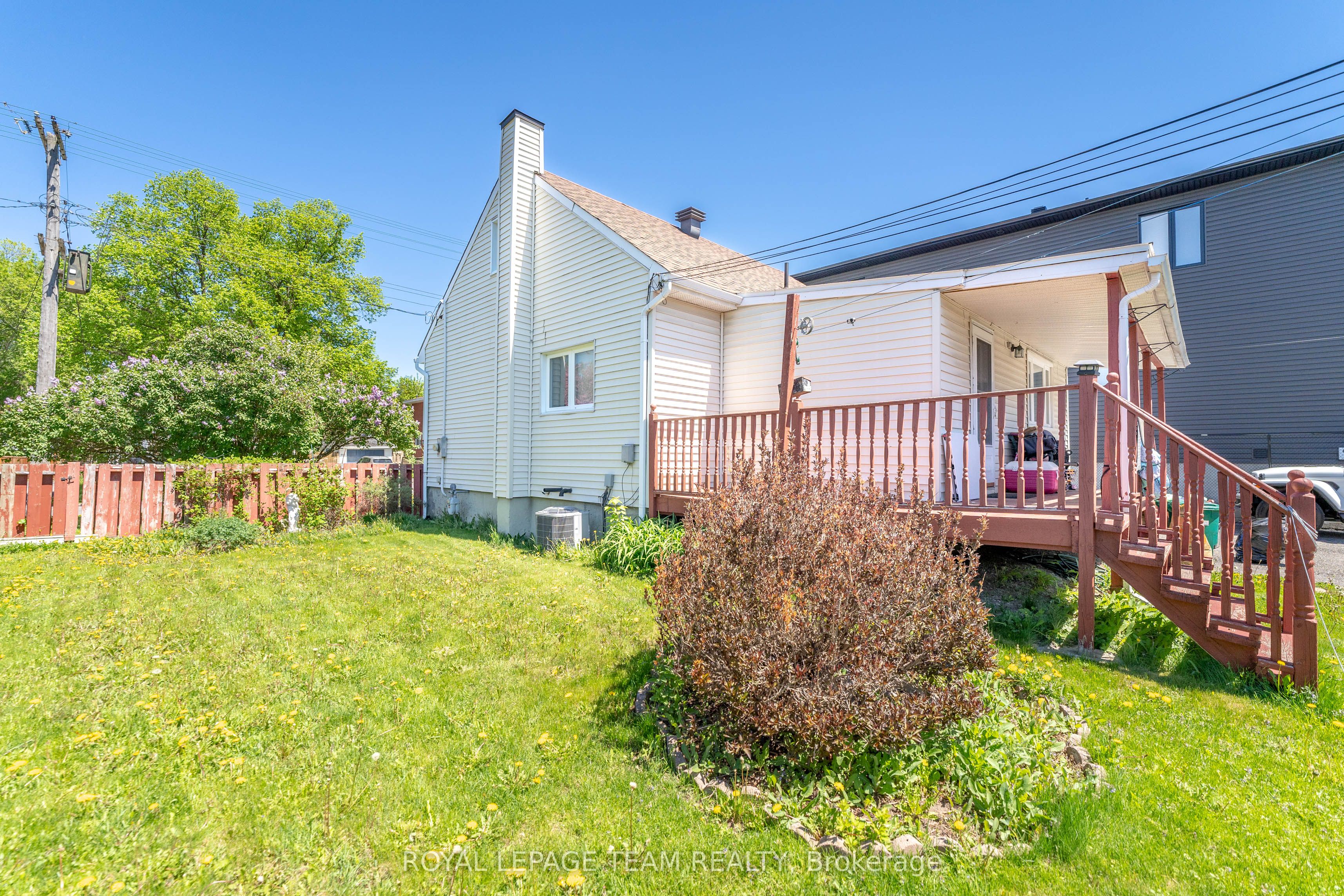464 Mutual Street Property Photo 8