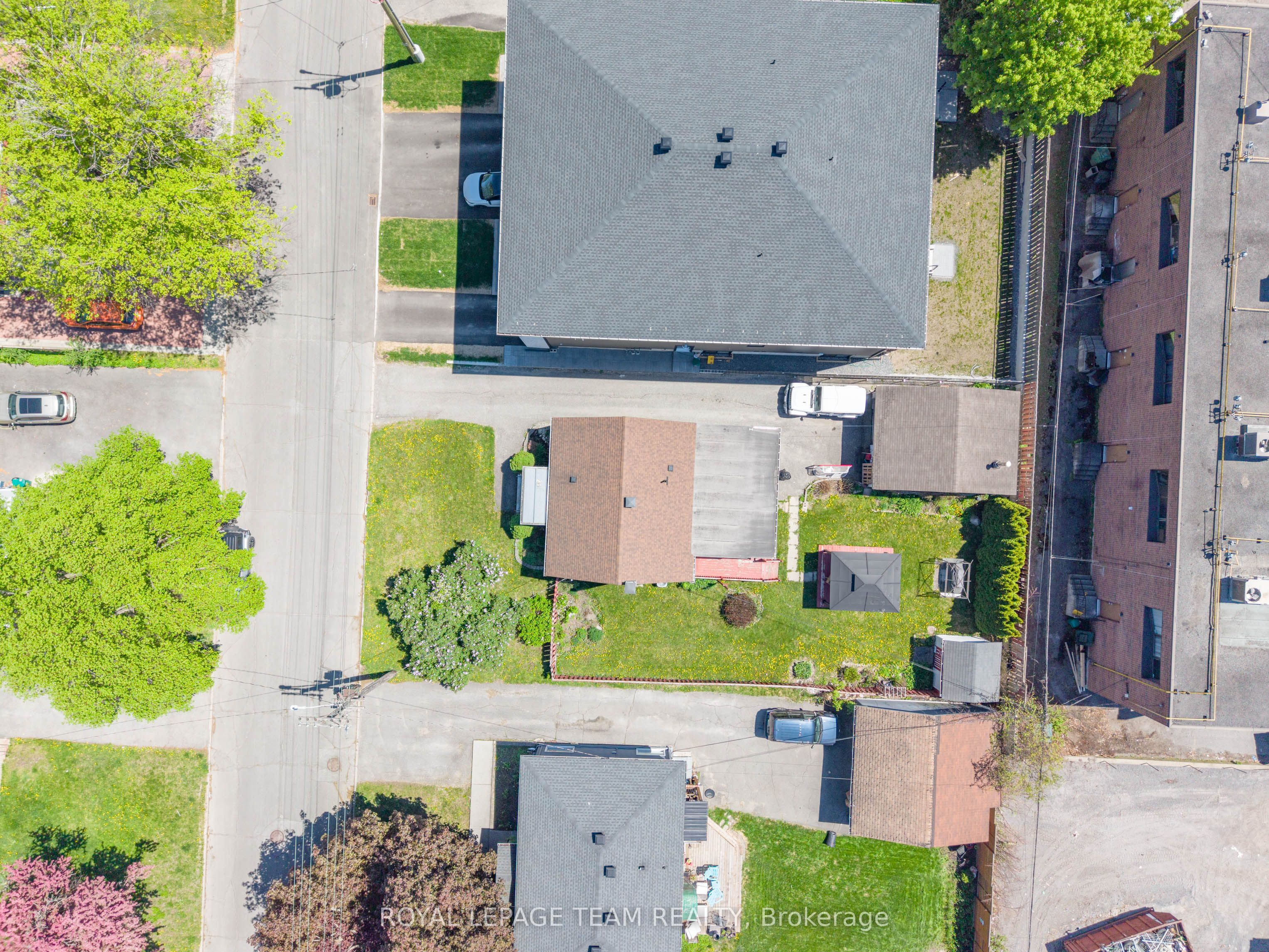 464 Mutual Street Property Photo 13