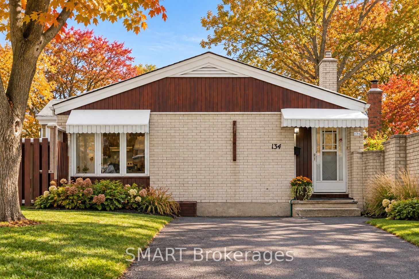 134 Pepperwood Crescent Property Photo 1