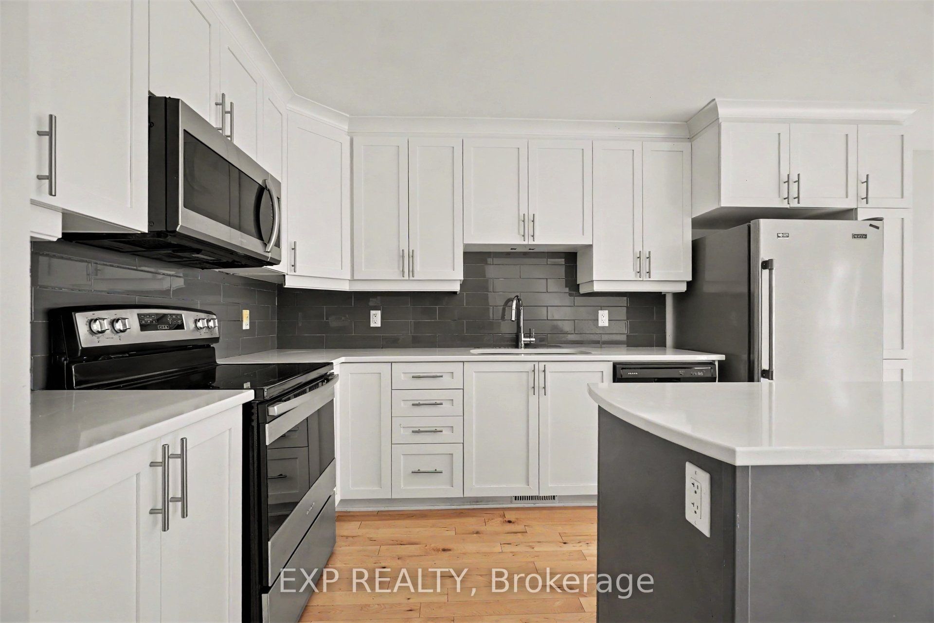 202 St Malo Place Property Photo 12