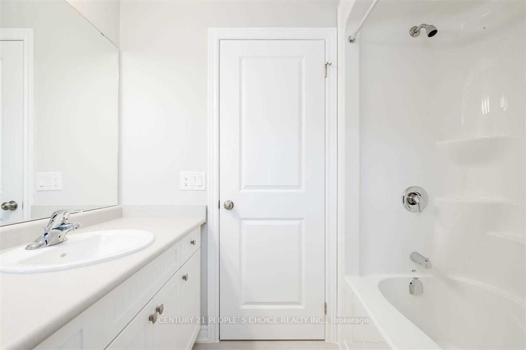 7768 Ascot Circle 75 Property Photo 19