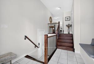 7 Pickett Place Property Photo 4