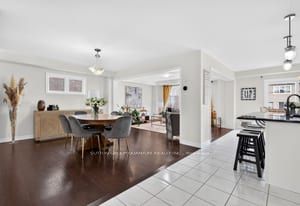 7 Pickett Place Property Photo 8