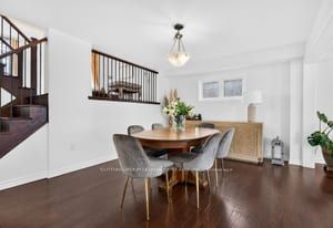 7 Pickett Place Property Photo 14