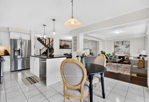 7 Pickett Place Property Photo 23