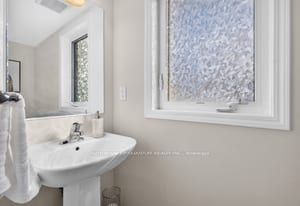 7 Pickett Place Property Photo 24