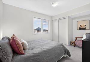7 Pickett Place Property Photo 40