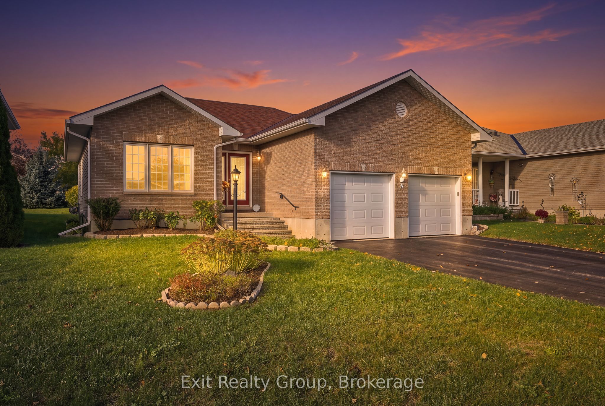 17 Aletha Drive Property Photo 1