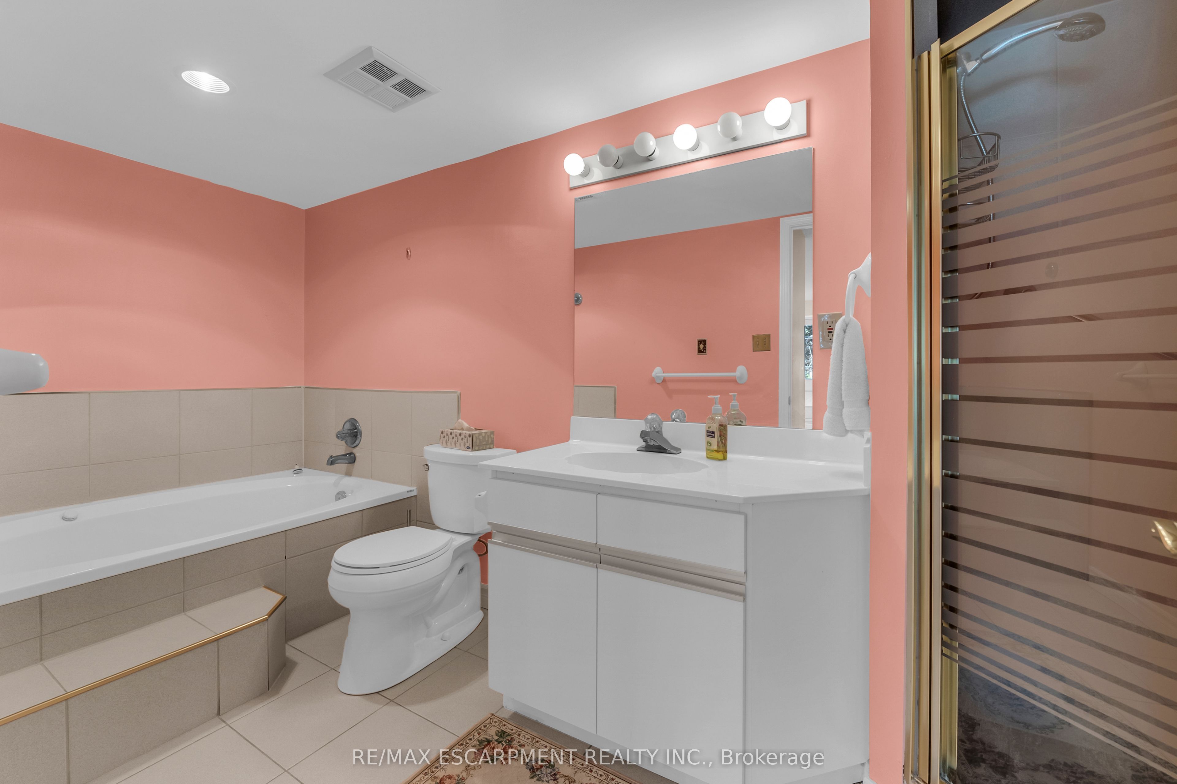67 Caroline Street S 203 Property Photo 21