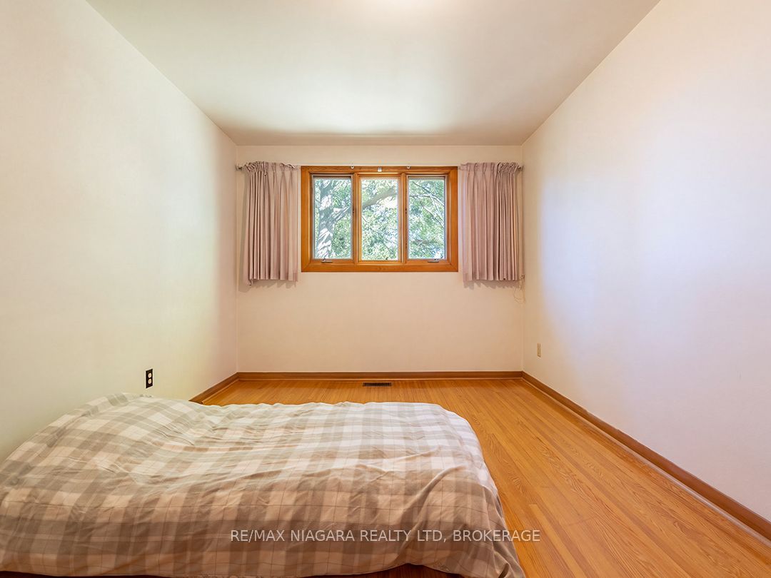 29 Runnymede Road Property Photo 15
