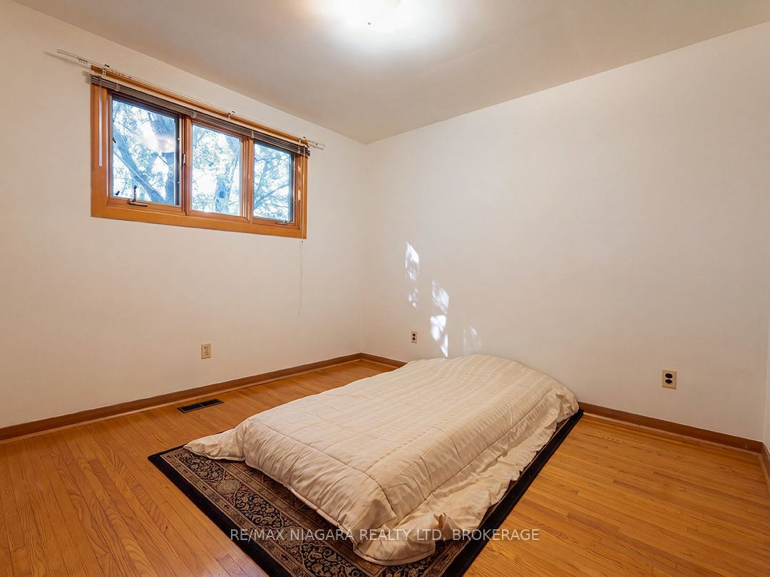 29 Runnymede Road Property Photo 17