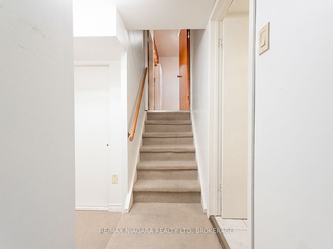29 Runnymede Road Property Photo 22