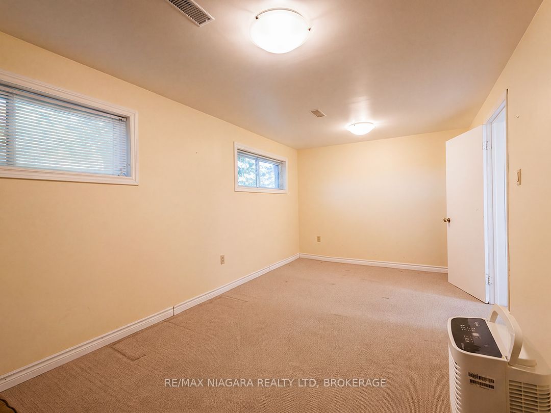 29 Runnymede Road Property Photo 23