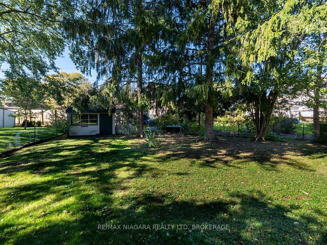 29 Runnymede Road Property Photo 33