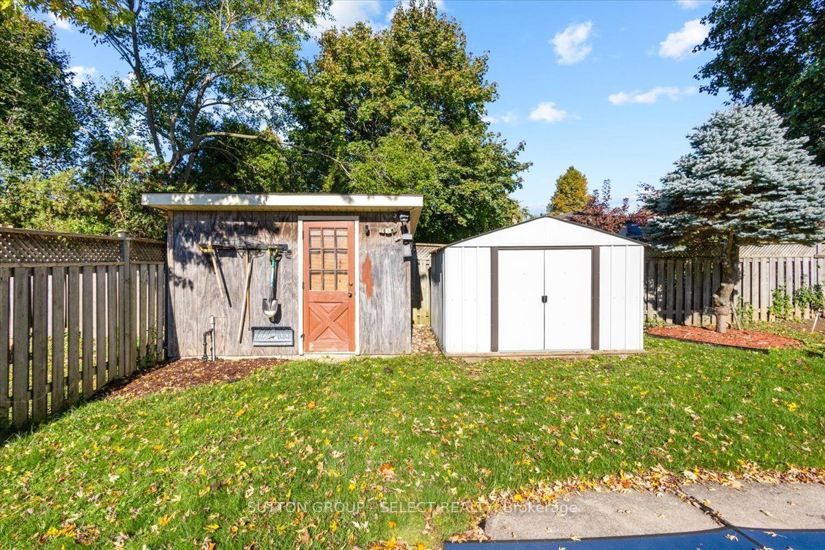 73 Gablewood Crescent Property Photo 24