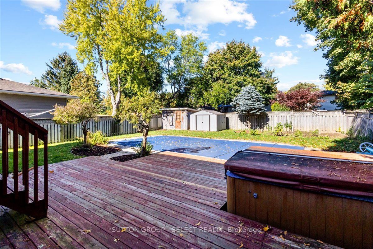 73 Gablewood Crescent Property Photo 27