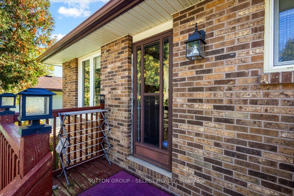 73 Gablewood Crescent Property Photo 28