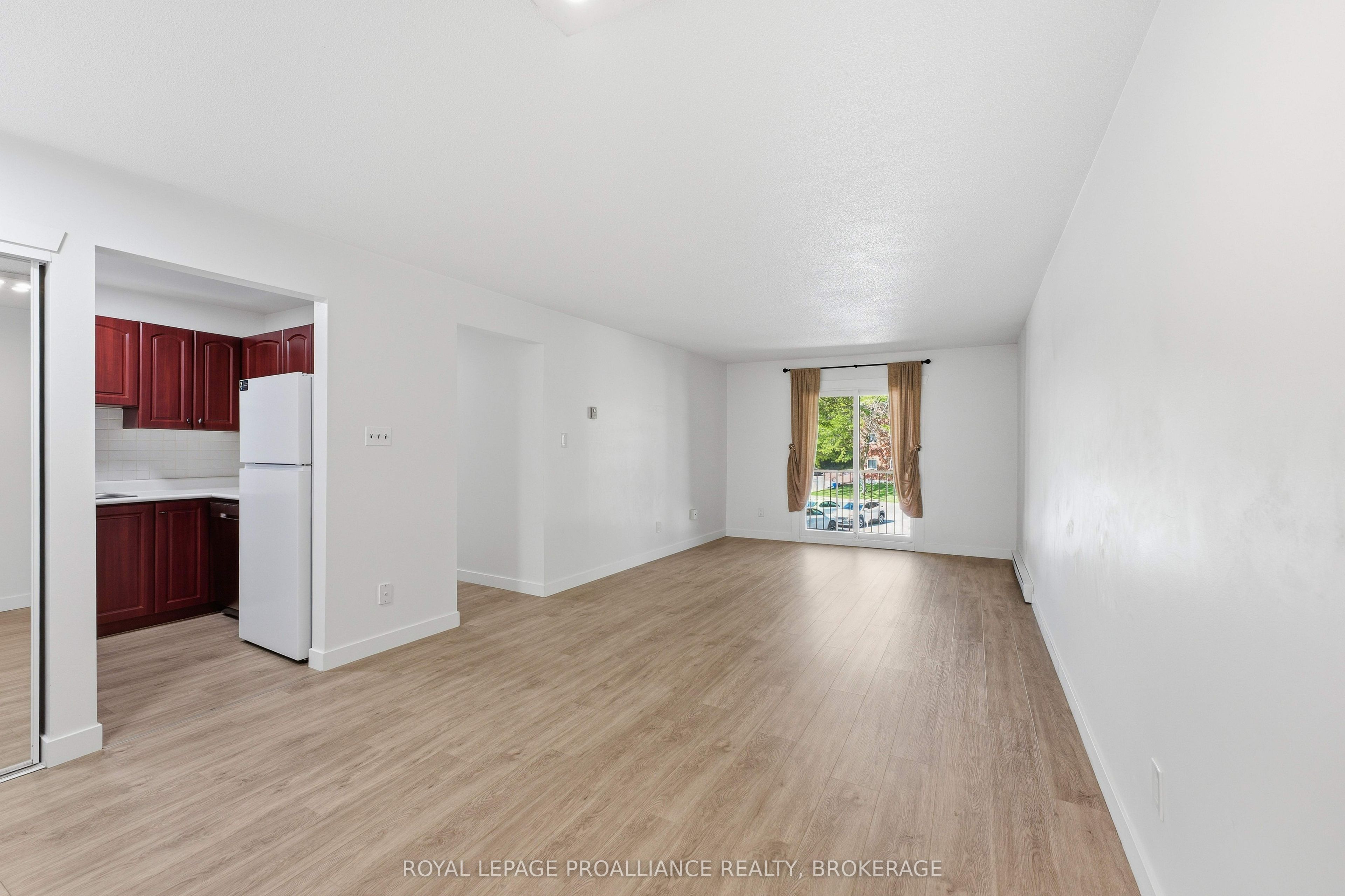 573 Armstrong Road 217 Property Photo 15