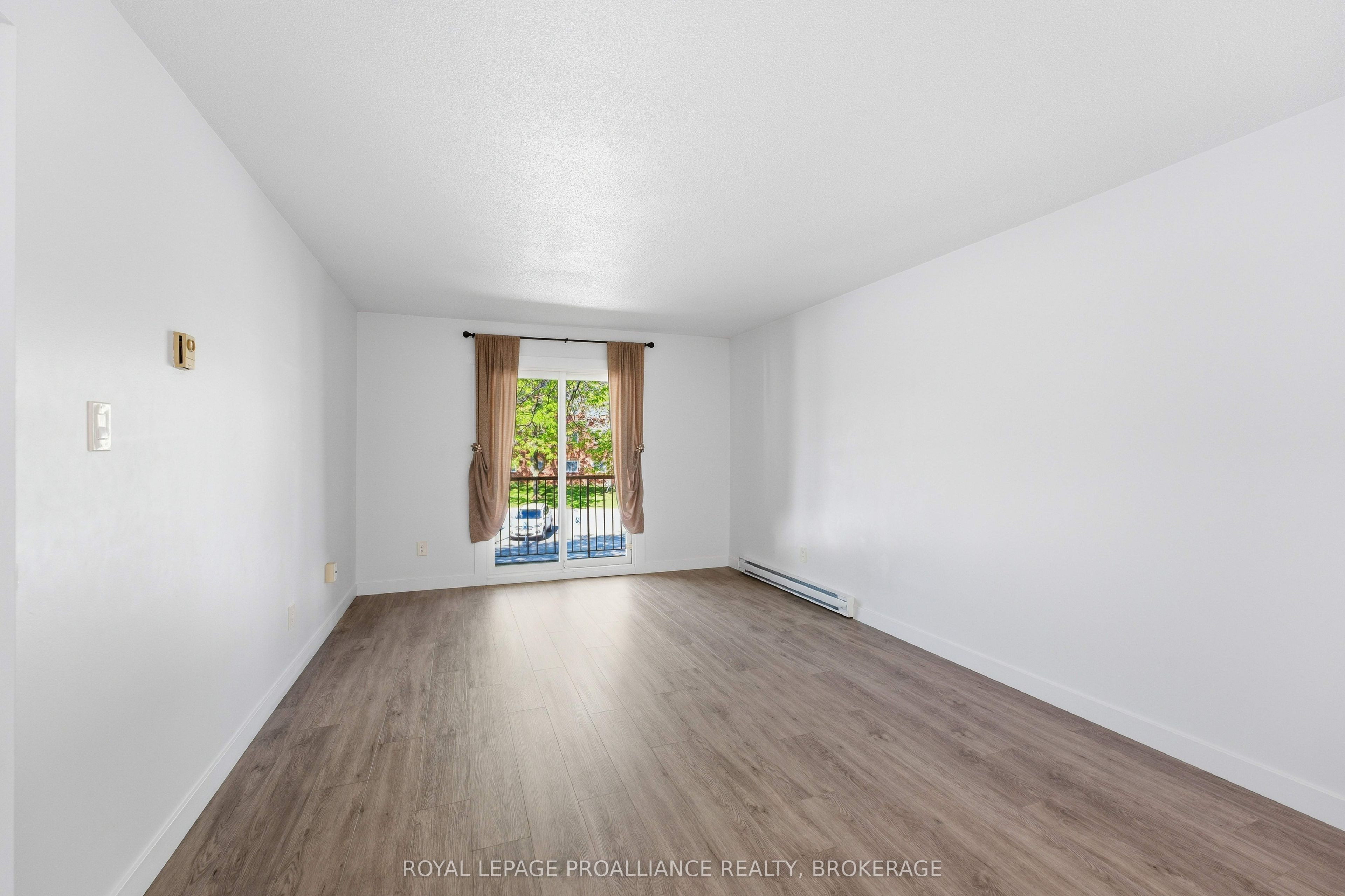 573 Armstrong Road 217 Property Photo 17