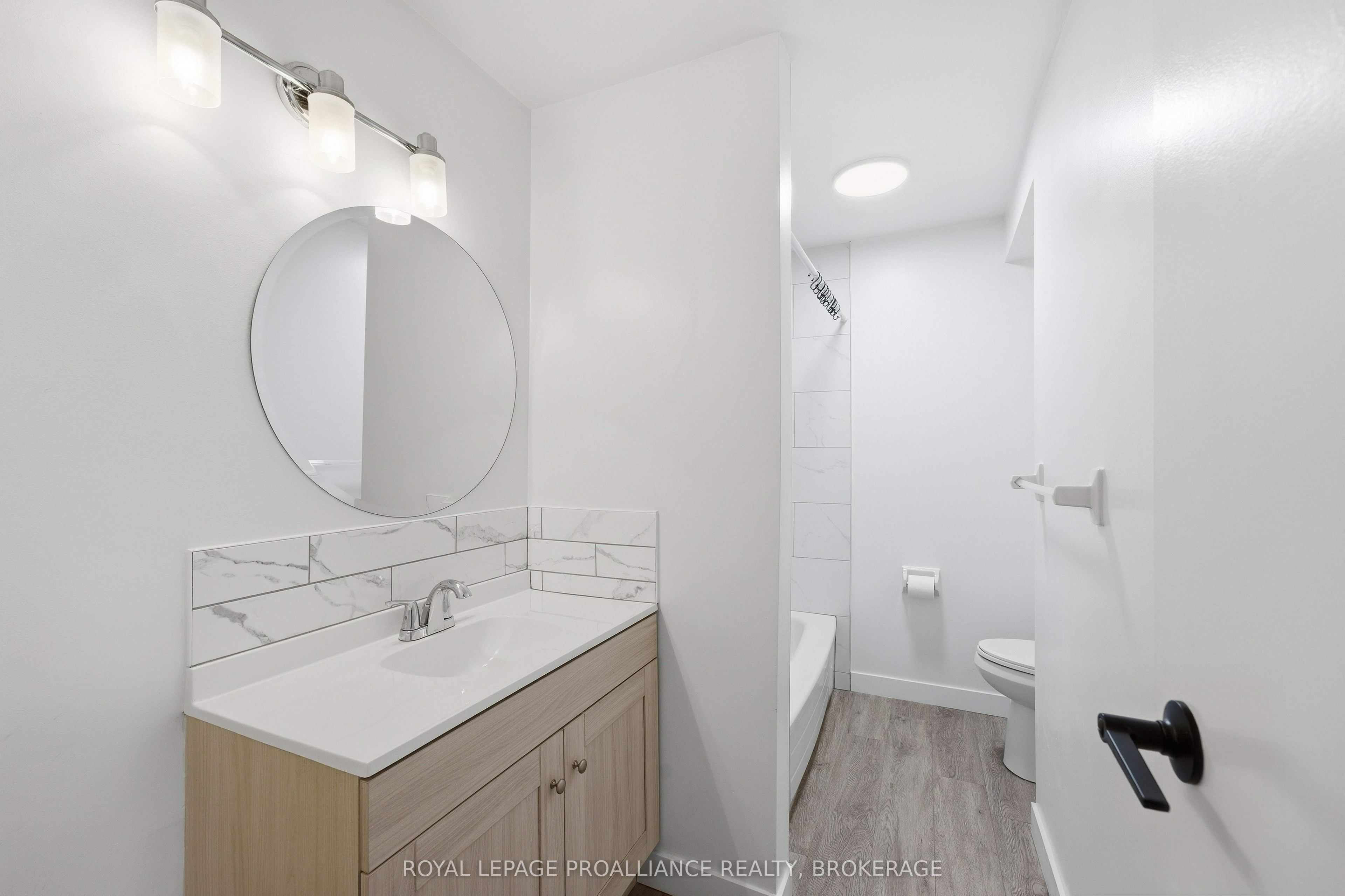 573 Armstrong Road 217 Property Photo 20