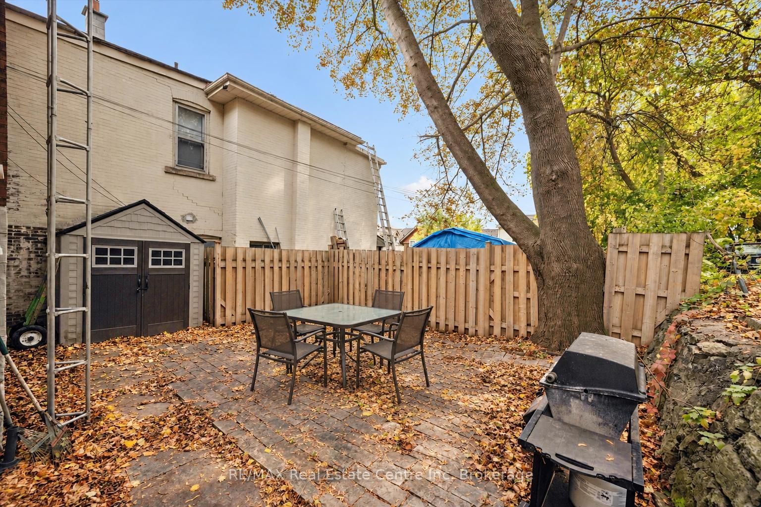 11 Neeve Street Property Photo 19
