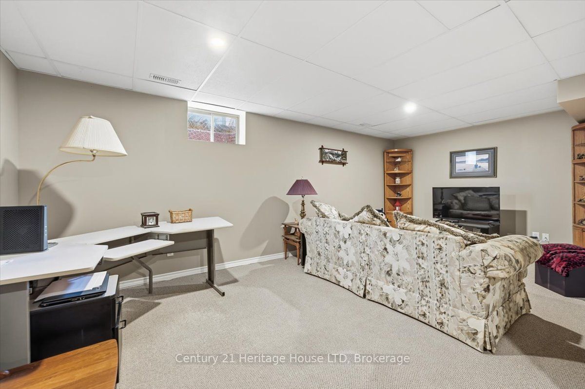 97 Abbott Place Property Photo 30