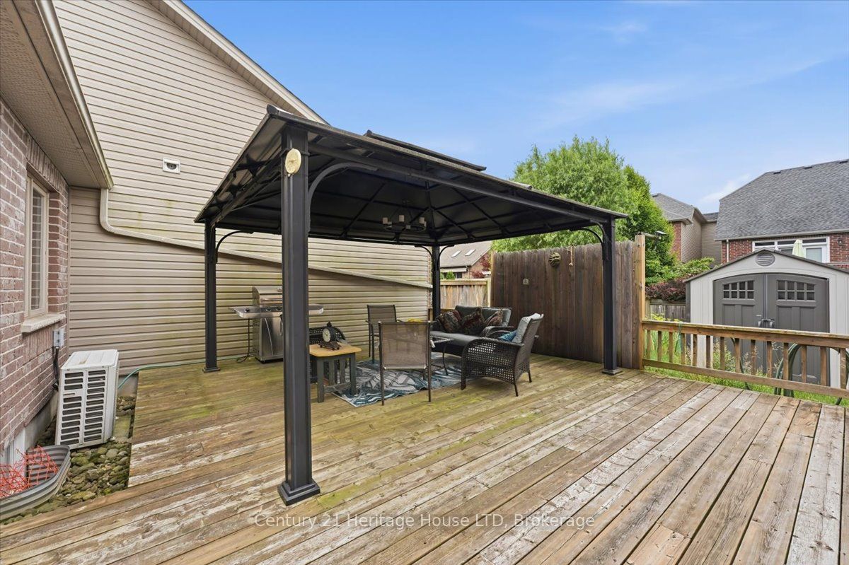 97 Abbott Place Property Photo 34