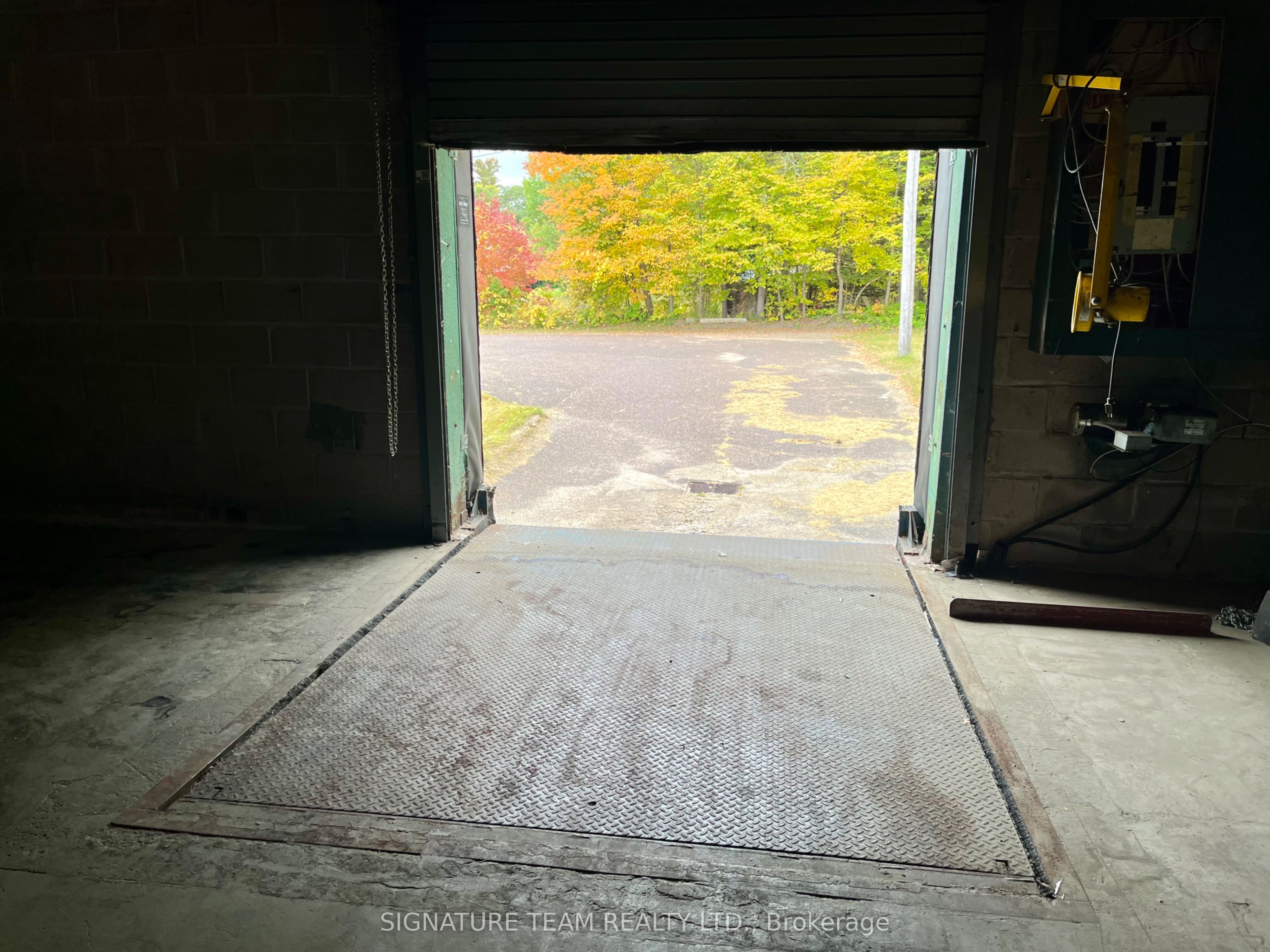 8647 60 Highway Property Photo 8