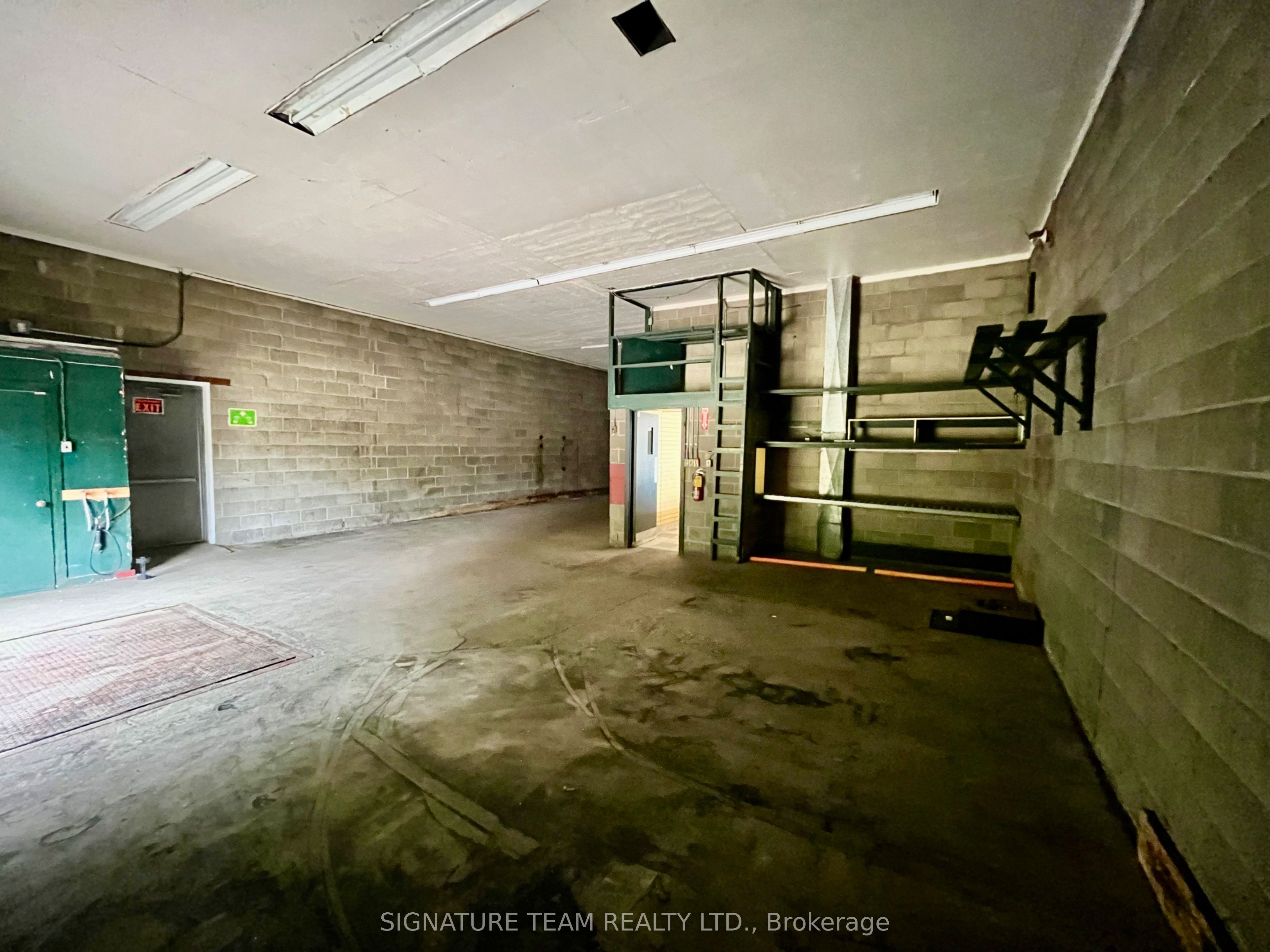 8647 60 Highway Property Photo 10