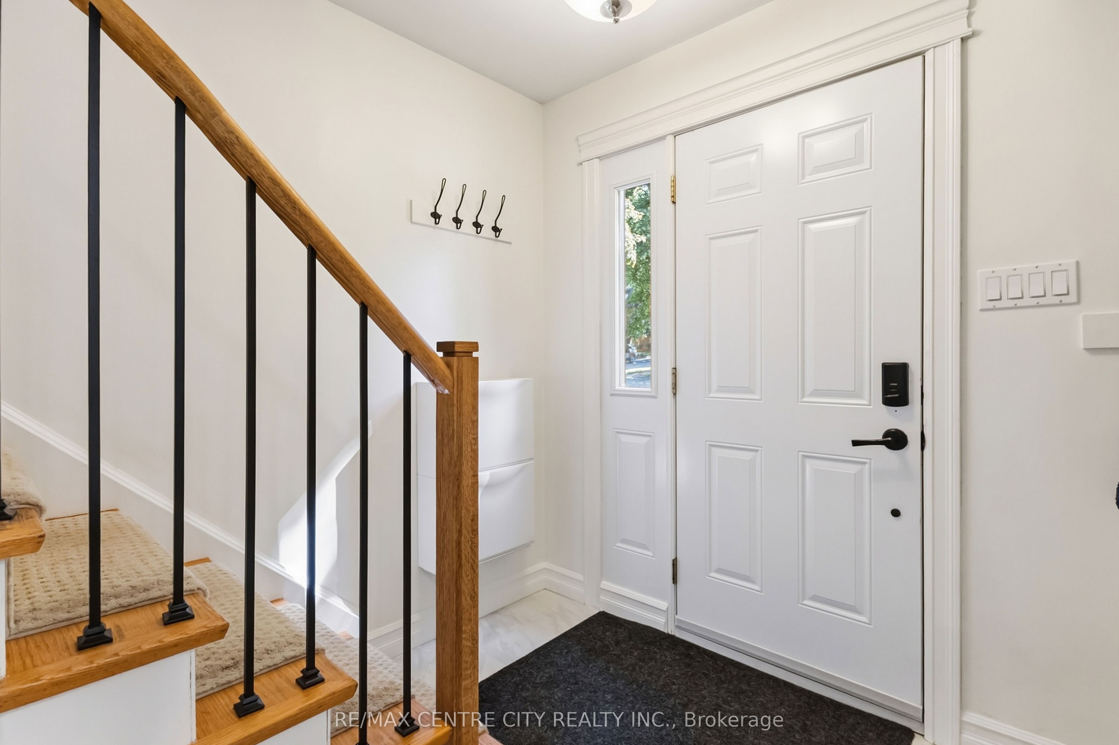 419 Briarhill Avenue Property Photo 5