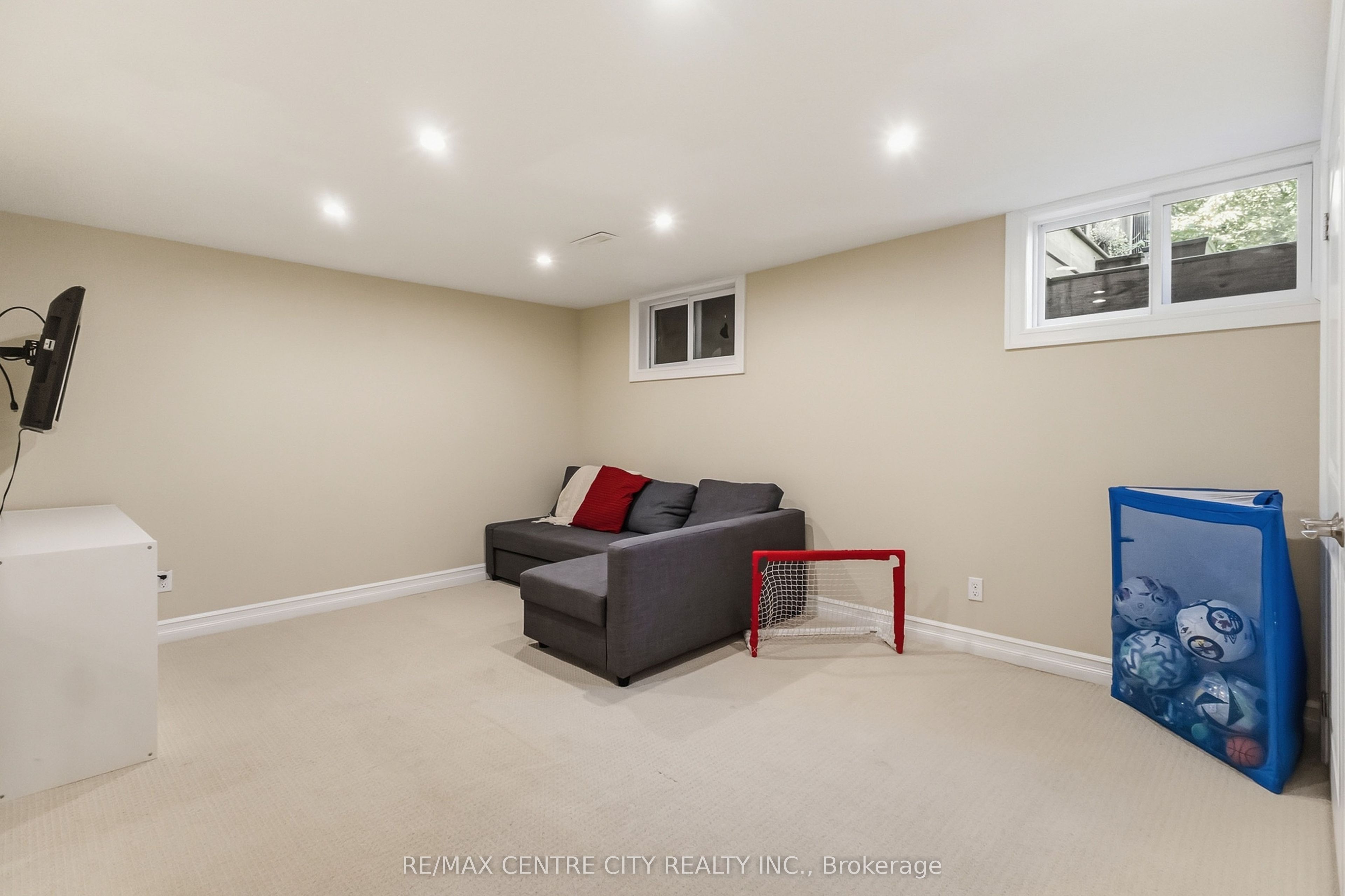419 Briarhill Avenue Property Photo 34