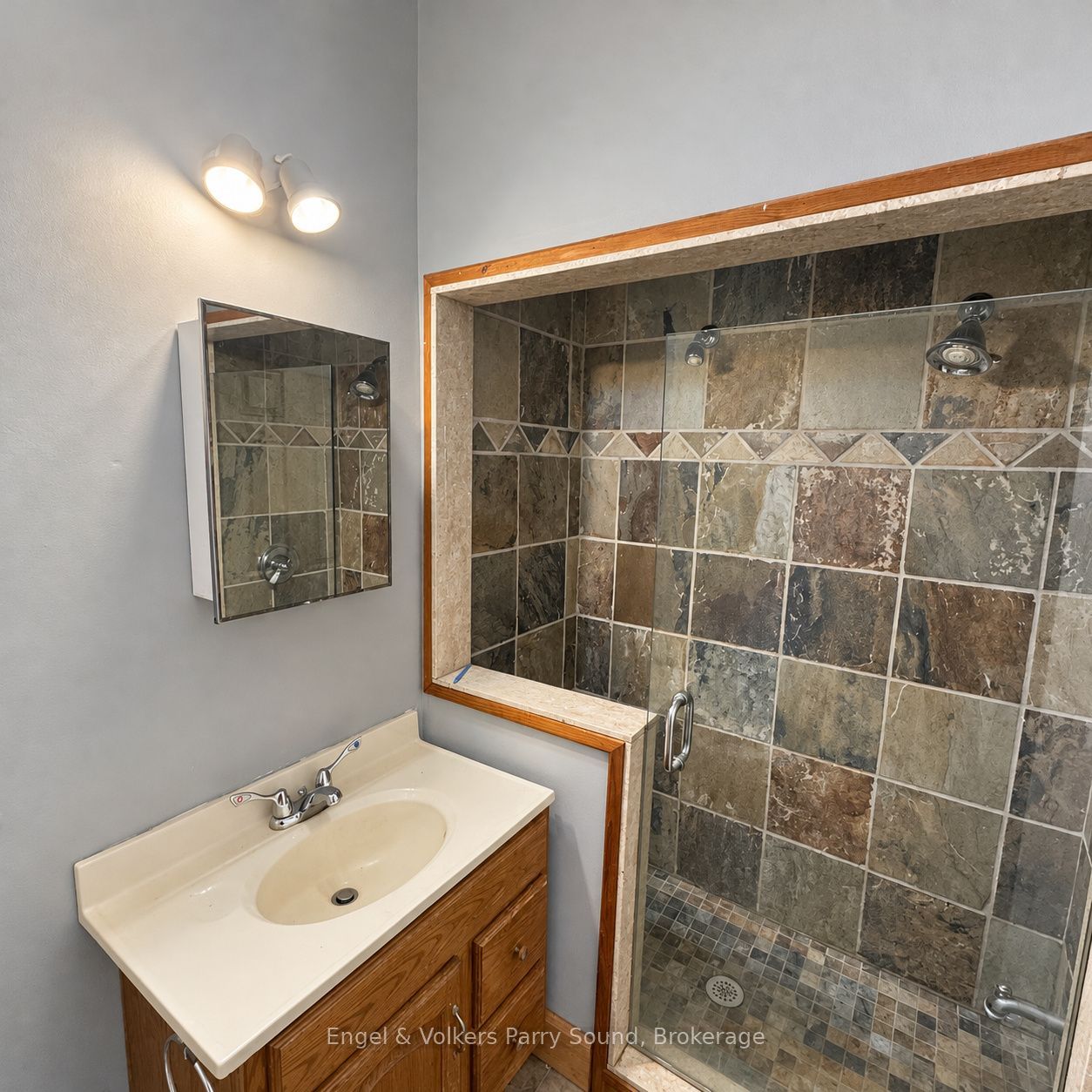 84 Great North Road 203 Property Photo 8