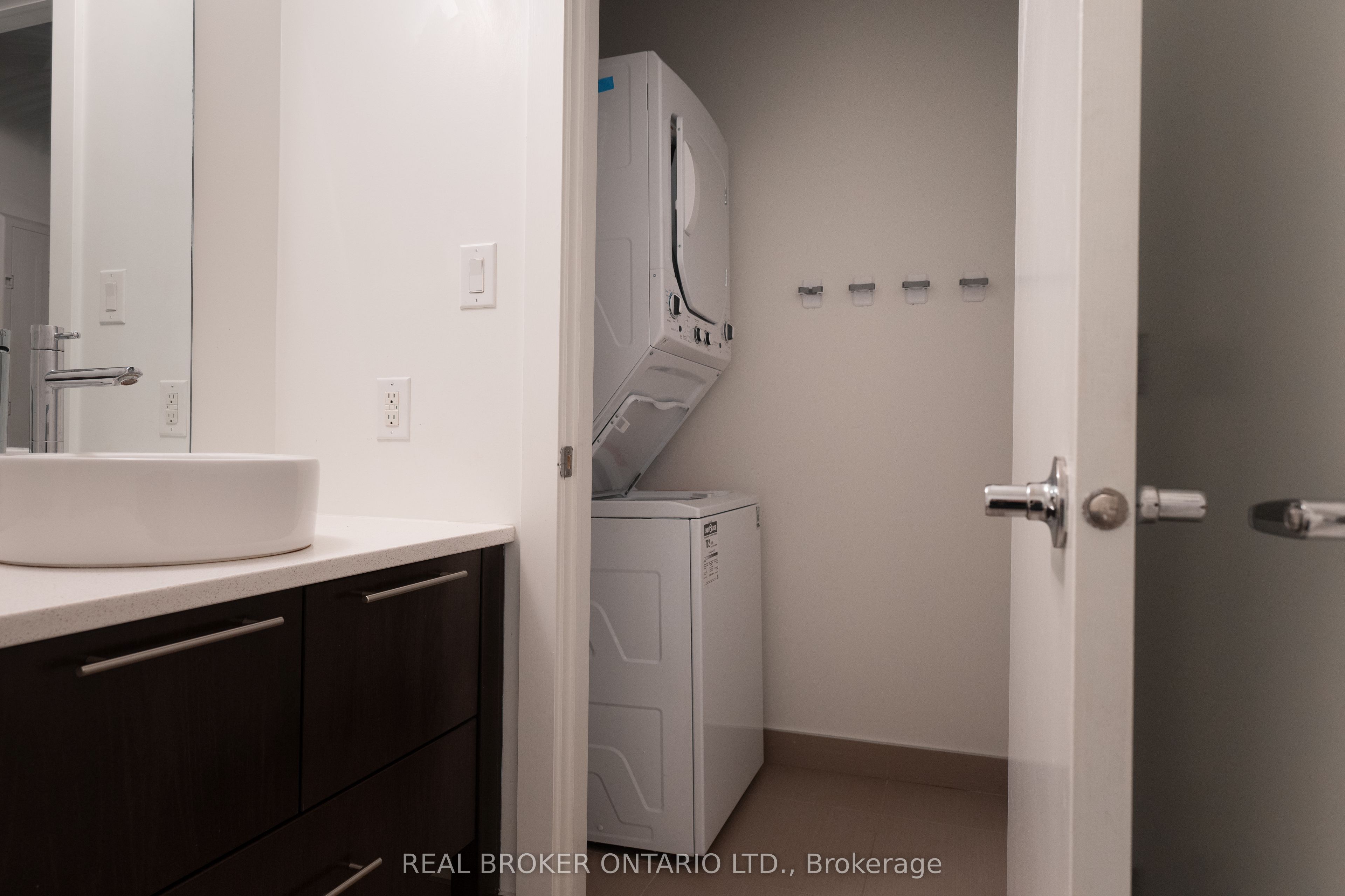 101 Richmond Road 417 Property Photo 20