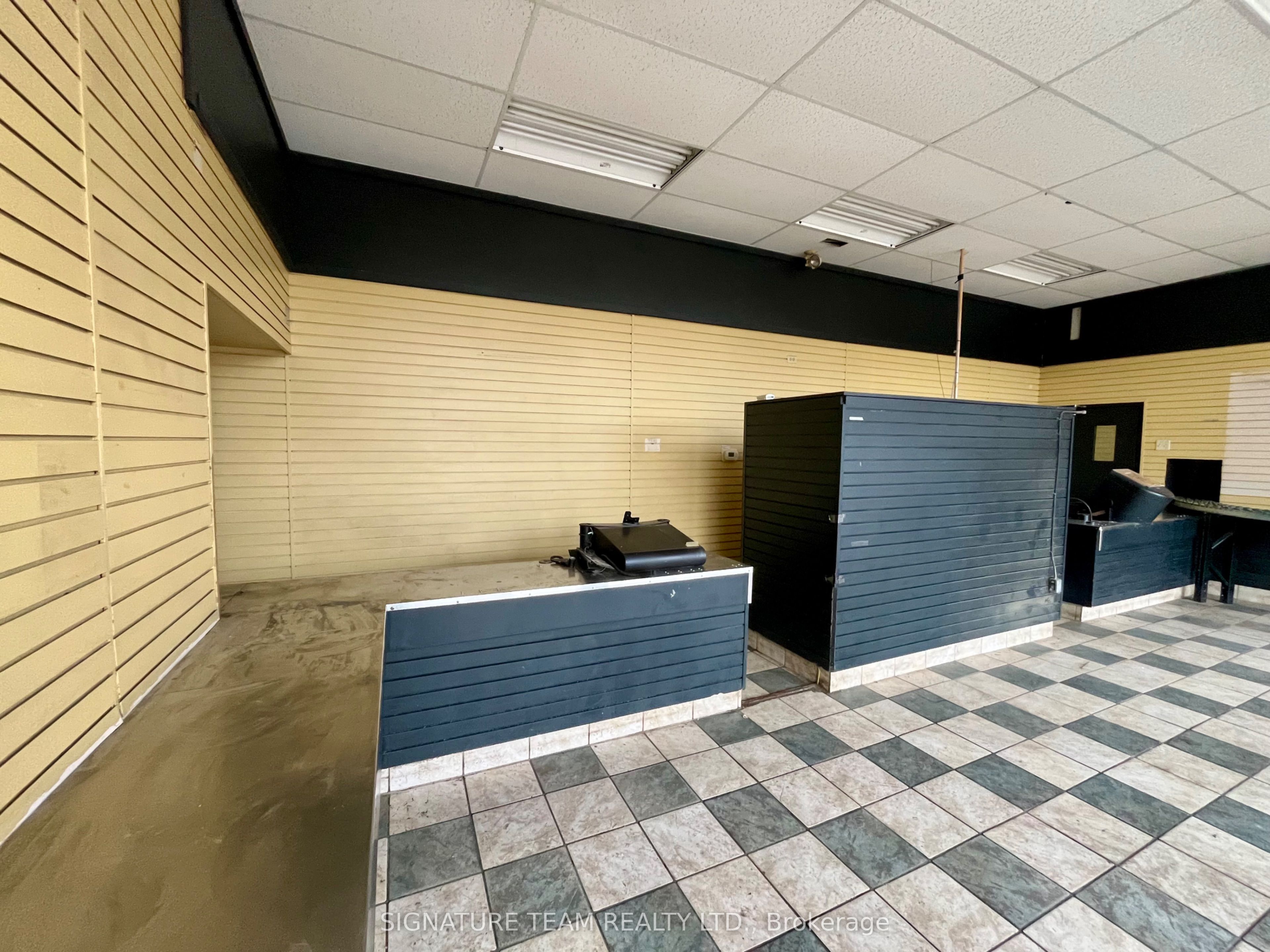 8647 60 Highway Property Photo 11