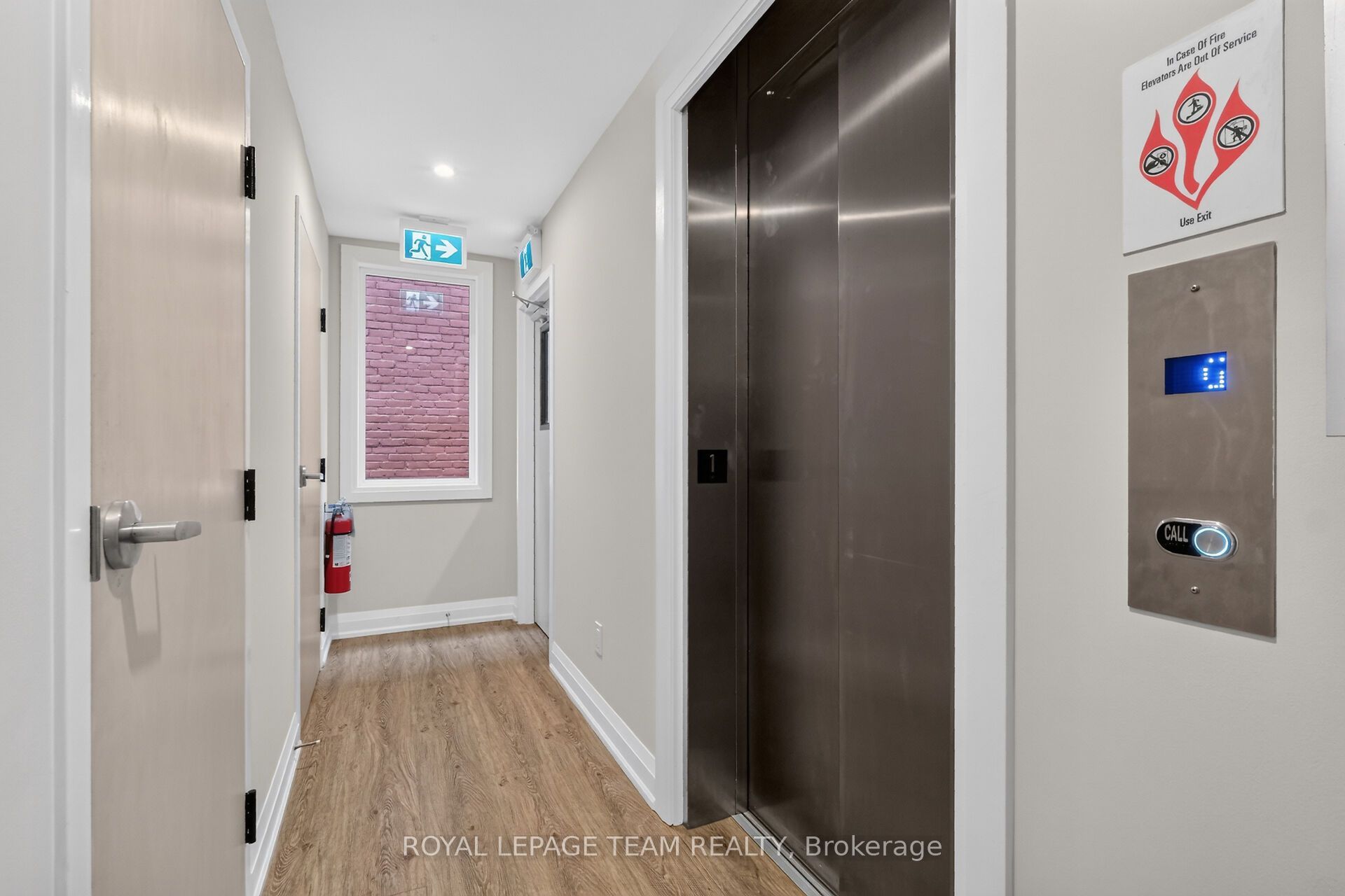 336 Tweedsmuir Avenue 2 Property Photo 6