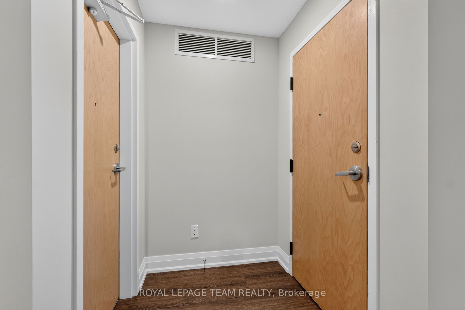 336 Tweedsmuir Avenue 2 Property Photo 8