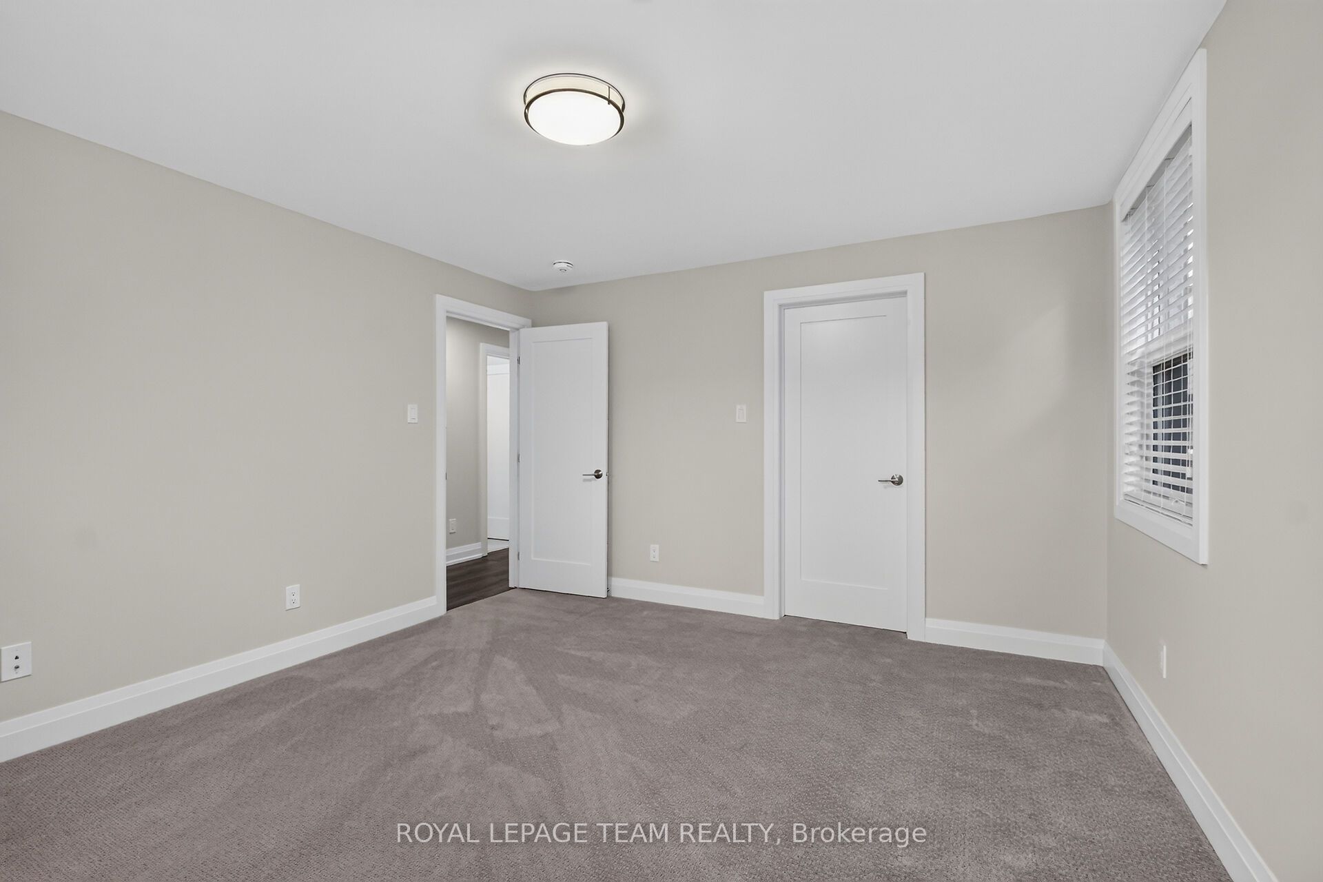 336 Tweedsmuir Avenue 2 Property Photo 28
